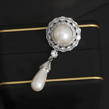 Load image into Gallery viewer, Replica Cambridge pearl pendant brooch