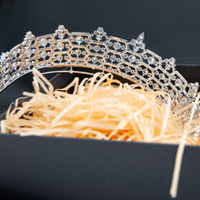 Load image into Gallery viewer, Greville honeycomb replica tiara (platinum plated)