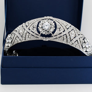 Queen Mary's bandeau tiara (Meghan's wedding tiara)