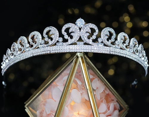 Kate's Cartier Halo platinum-plated tiara replica (platinum plated)